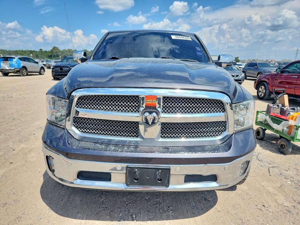 Photo 5 from auction – 2017 RAM 1500 with VIN 1C6RR6LT5HS783992