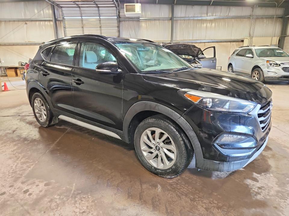 Photo 4 from auction – 2018 HYUNDAI TUCSON with VIN KM8J3CA28JU794393