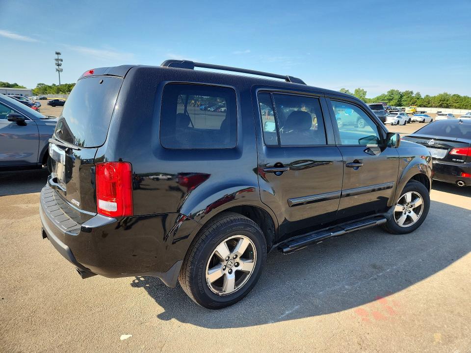 Photo 3 from auction – 2011 HONDA PILOT with VIN 5FNYF4H55BB073703