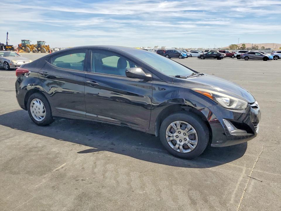 Photo 4 from auction – 2016 HYUNDAI ELANTRA with VIN 5NPDH4AE8GH711938