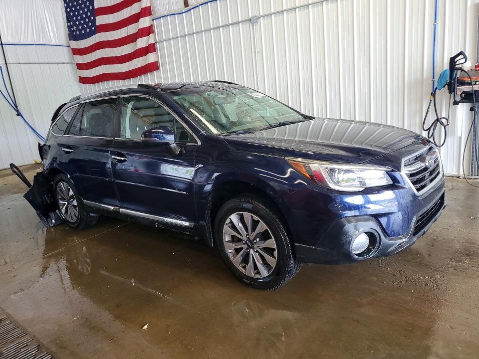 Photo 4 from auction – 2018 SUBARU OUTBACK with VIN 4S4BSATCXJ3247455