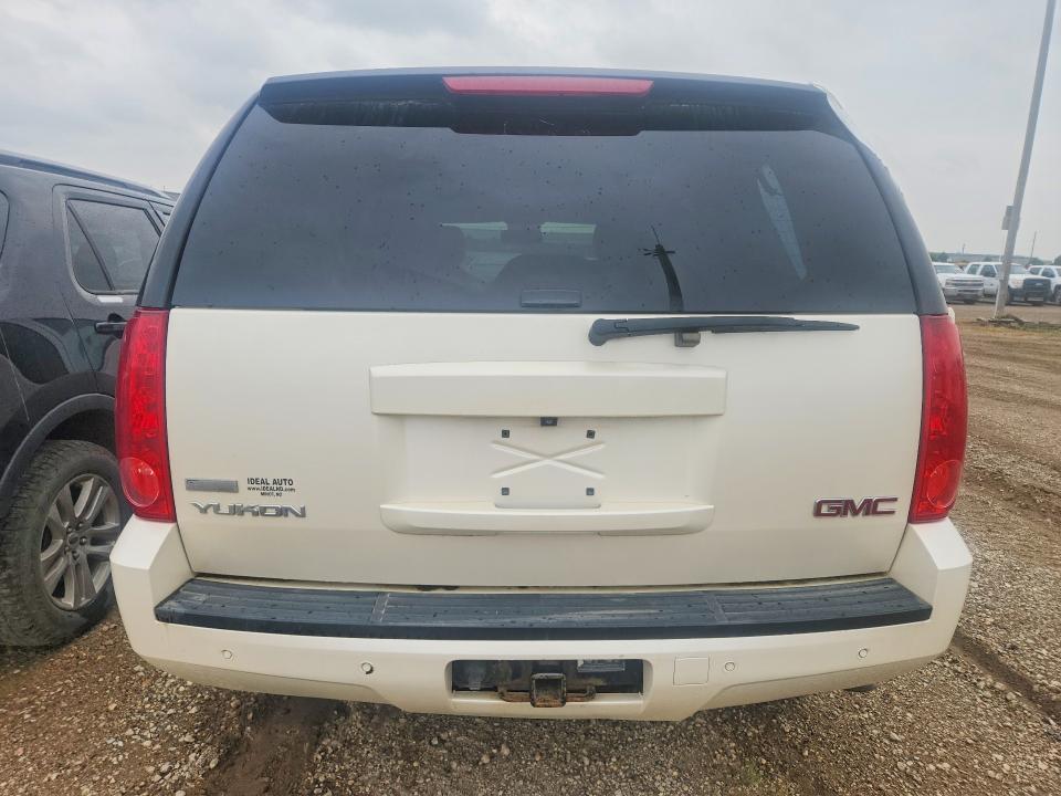 Photo 6 from auction – 2012 GMC YUKON with VIN 1GKS2CE02CR301659
