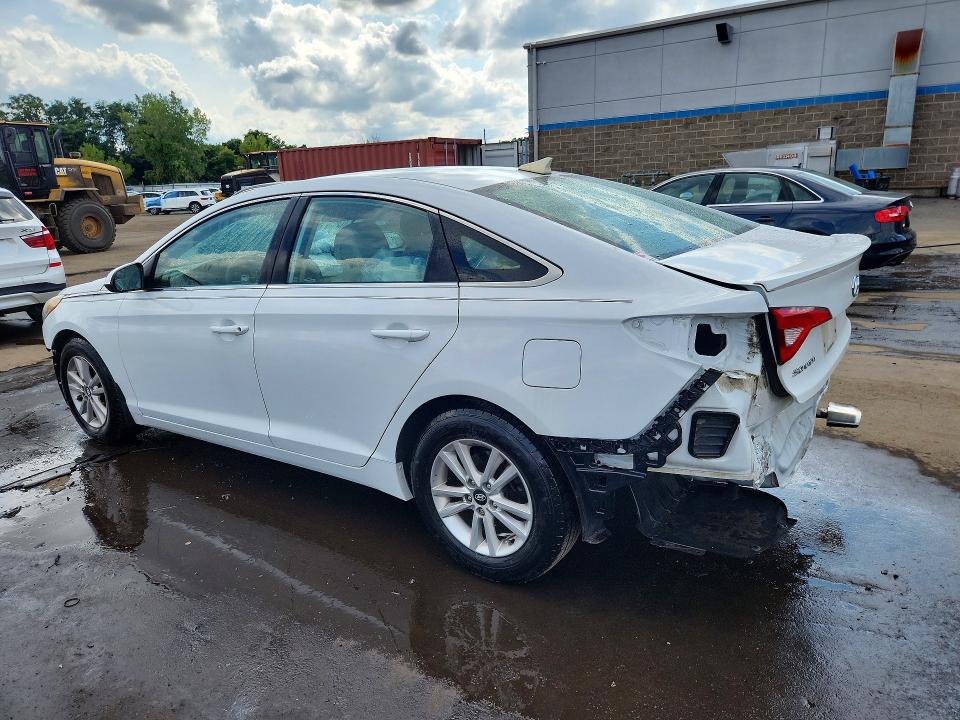 Photo 2 from auction – 2017 HYUNDAI SONATA with VIN 5NPE24AF4HH593483