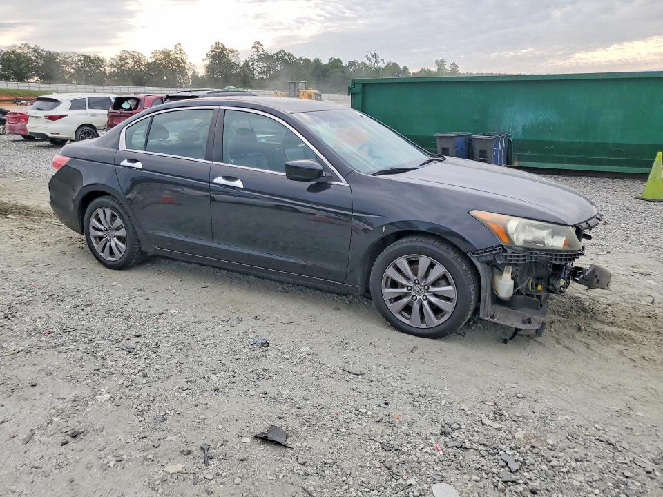 Photo 4 from auction – 2011 HONDA ACCORD with VIN 1HGCP3F81BA004774