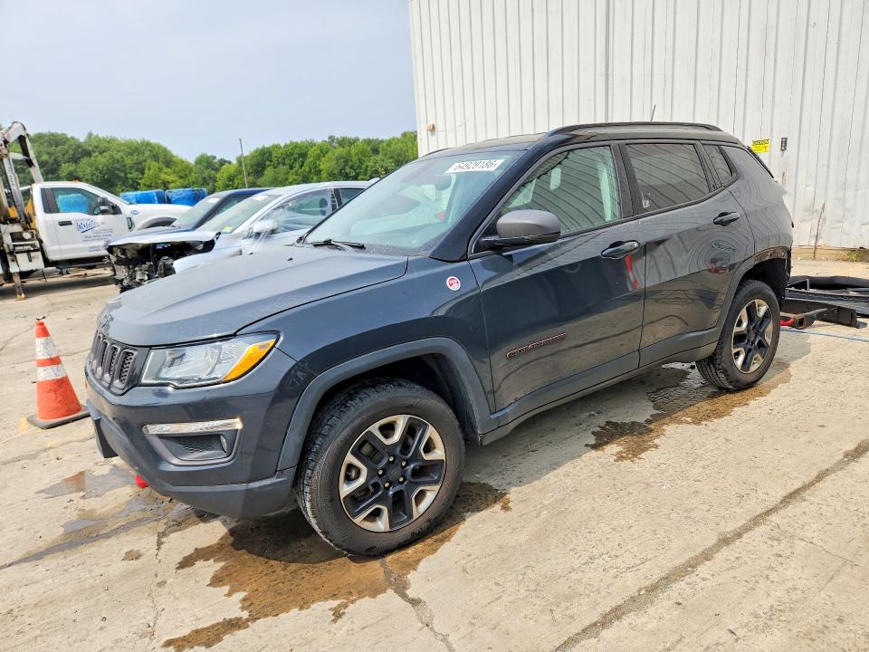 JEEP COMPASS 2018 with VIN 3C4NJDDB5JT174706 - Photo from auction