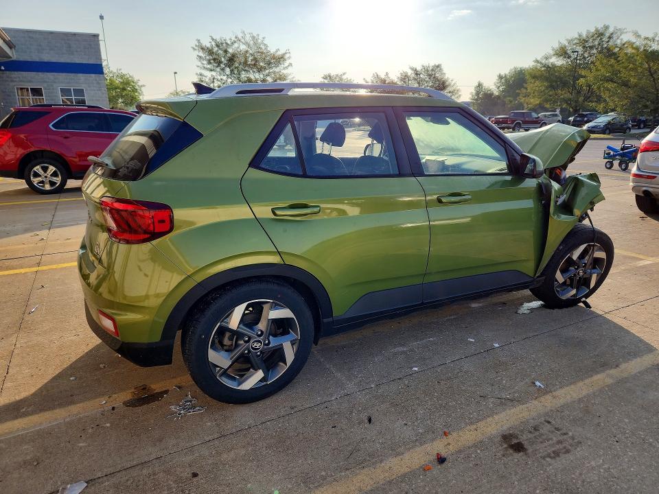 Photo 3 from auction – 2022 HYUNDAI VENUE with VIN KMHRC8A38NU201243