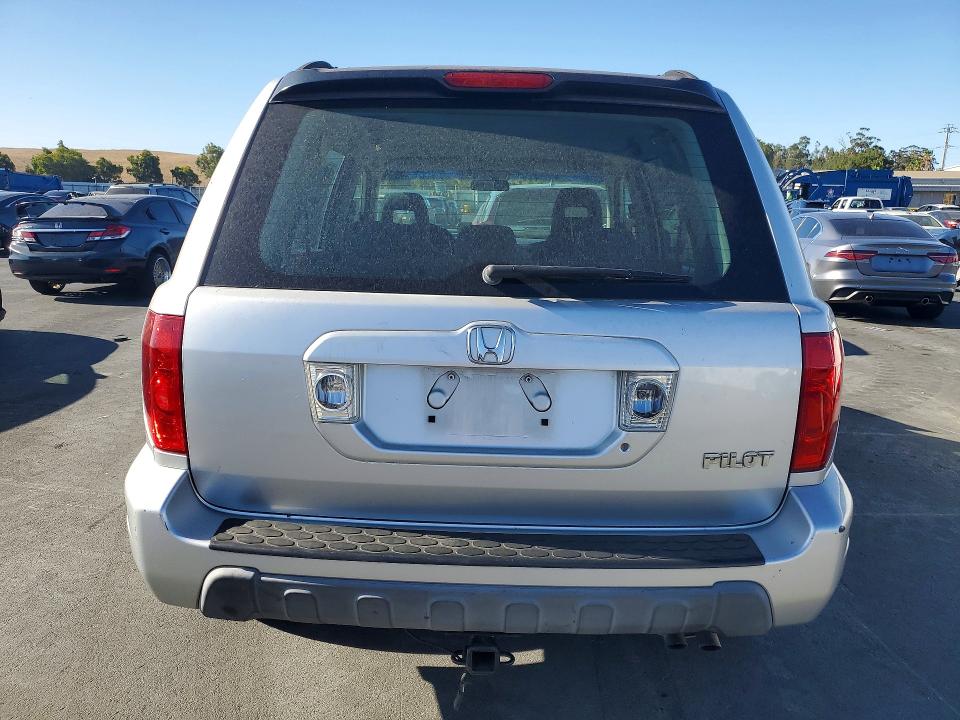 Photo 6 from auction – 2005 HONDA PILOT with VIN 2HKYF18155H553757