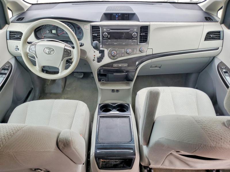 Photo 8 from auction – 2012 TOYOTA SIENNA with VIN 5TDKK3DC4CS206920