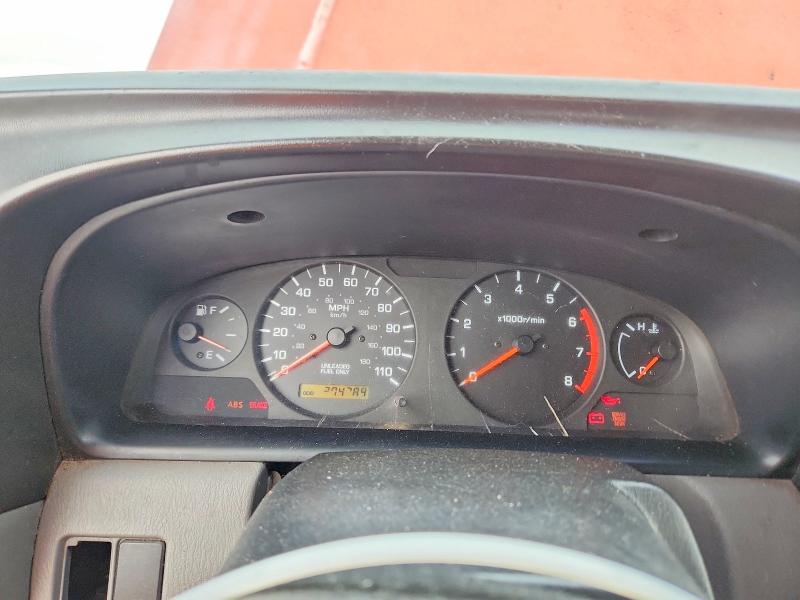 Photo 9 from auction – 2000 NISSAN FRONTIER with VIN 1N6DD26S6YC357328