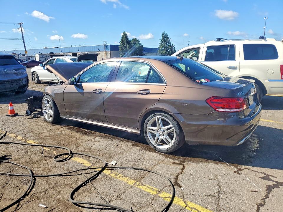Foto 2 de la subasta – 2014 MERCEDES-BENZ E con VIN WDDHF8JB7EA881898