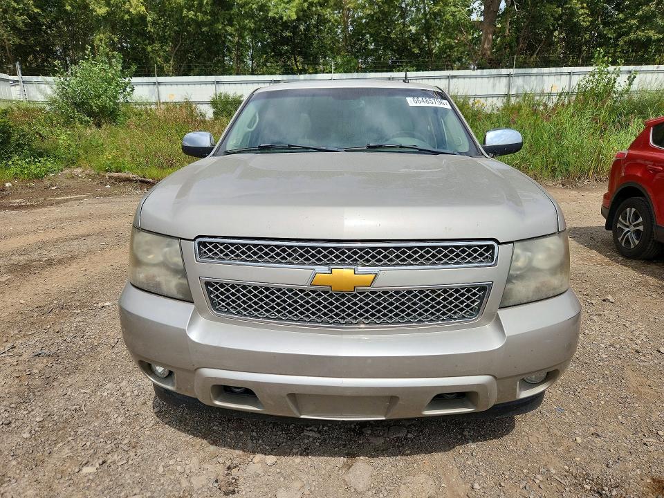 Photo 5 from auction – 2011 CHEVROLET SUBURBAN with VIN 1GNSK5E35BR183226