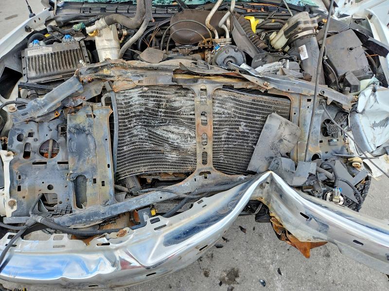 Photo 12 from auction – 2000 CHEVROLET BLAZER with VIN 1GNCS13W2Y2271999