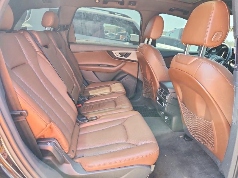 Photo 10 from auction – 2017 AUDI Q7 with VIN WA1LABF7XHD045522