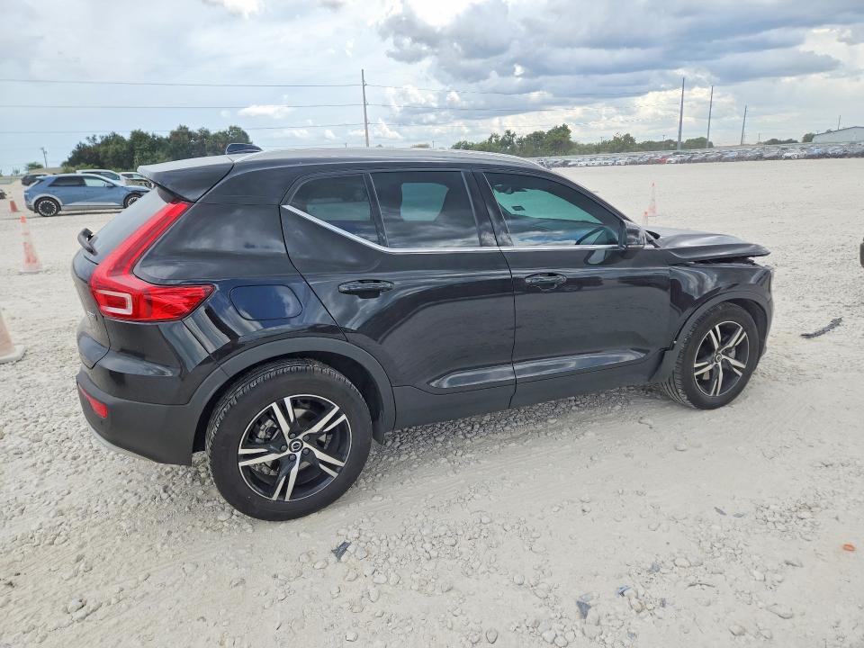 Photo 3 from auction – 2025 VOLVO XC40 with VIN YV4L12UJ2S2479373