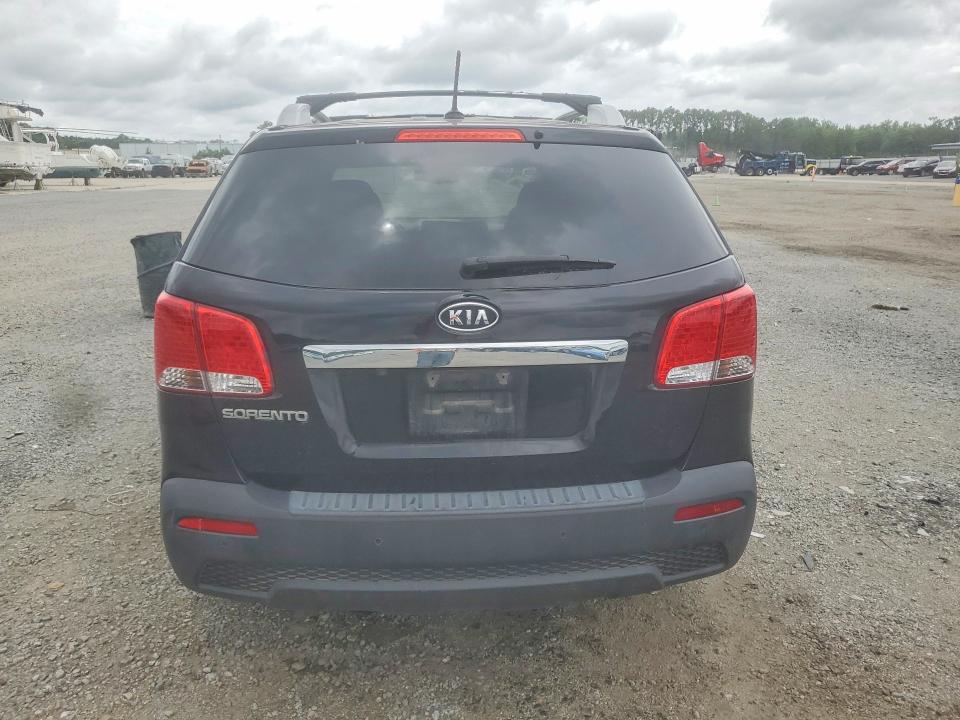 Photo 6 from auction – 2013 KIA SORENTO with VIN 5XYKT3A67DG411934