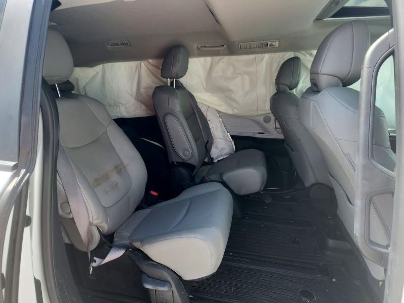 Photo 11 from auction – 2025 TOYOTA SIENNA with VIN 5TDYSKFC4SS165530