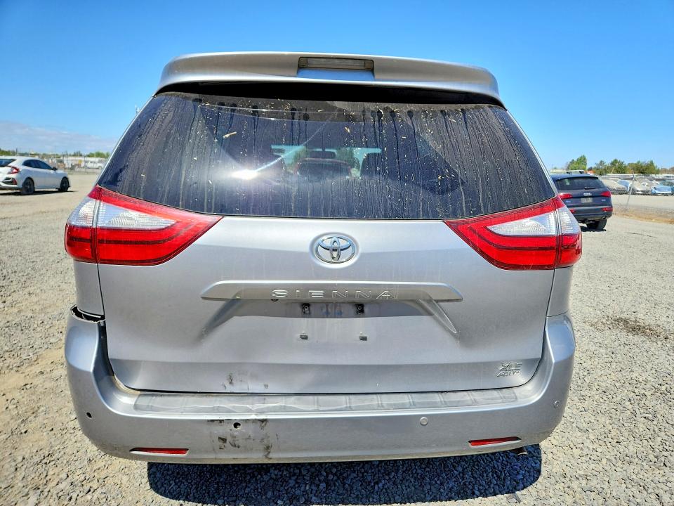 Photo 6 from auction – 2015 TOYOTA SIENNA with VIN 5TDDK3DC6FS105200