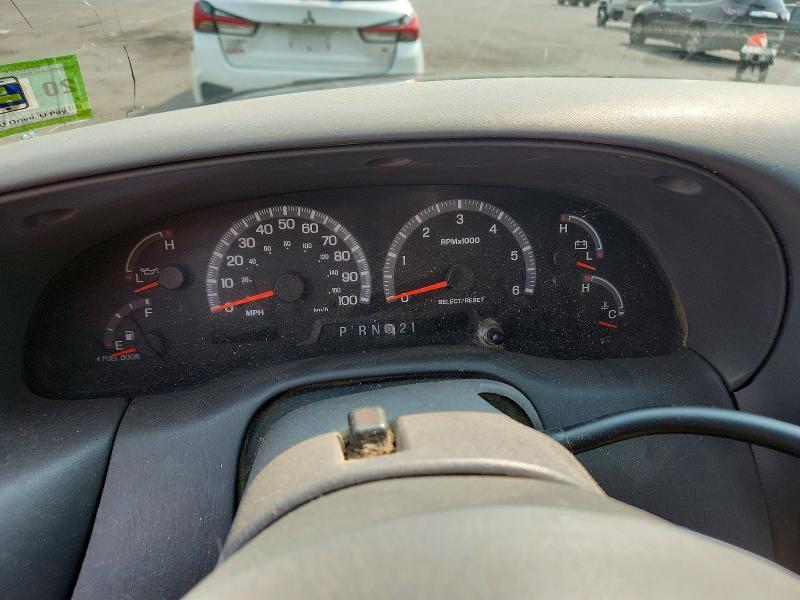 Photo 9 from auction – 2002 FORD F150 with VIN 1FTRX18L02NA55822
