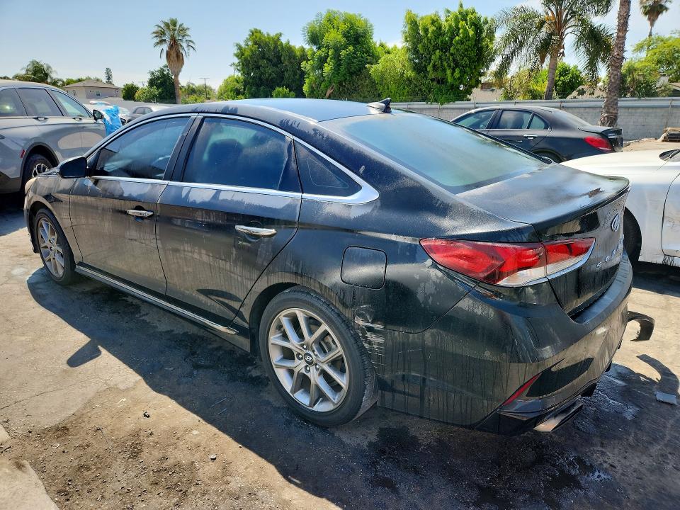 Photo 2 from auction – 2018 HYUNDAI SONATA with VIN 5NPE34AB9JH659672