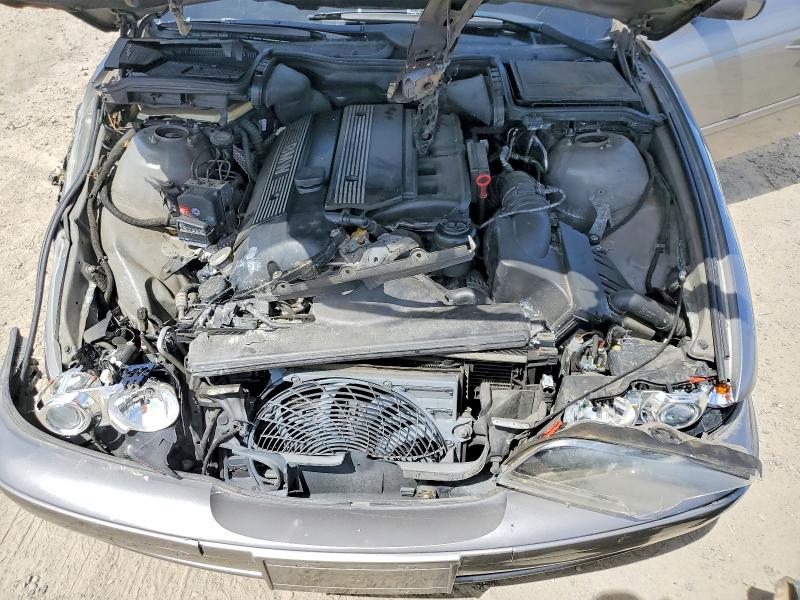 Photo 11 from auction – 2003 BMW 530 with VIN WBADT63423CK35705