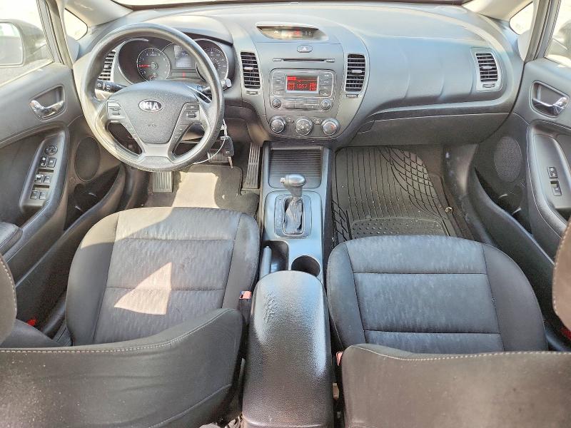 Photo 8 from auction – 2016 KIA FORTE with VIN KNAFK4A65G5611442