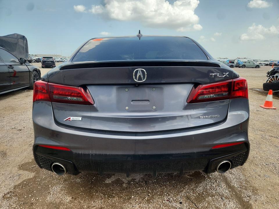 Photo 6 from auction – 2020 ACURA TLX with VIN 19UUB3F69LA002046