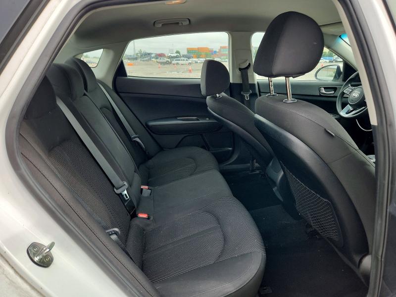 Photo 10 from auction – 2019 KIA OPTIMA with VIN 5XXGT4L31KG374458