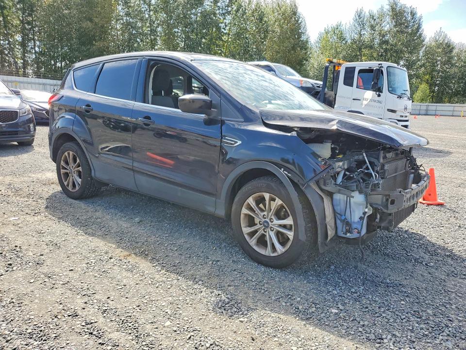Foto 4 de la subasta – 2019 FORD ESCAPE con VIN 1FMCU9GD4KUB93050