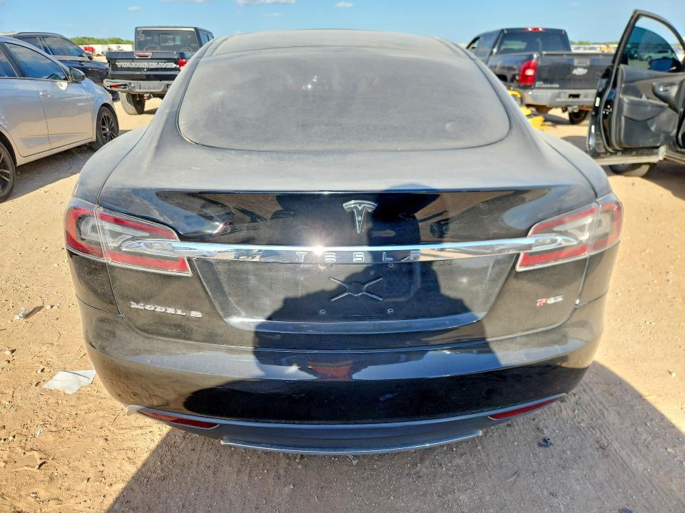 Photo 6 from auction – 2013 TESLA MODEL S with VIN 5YJSA1DP2DFP11600