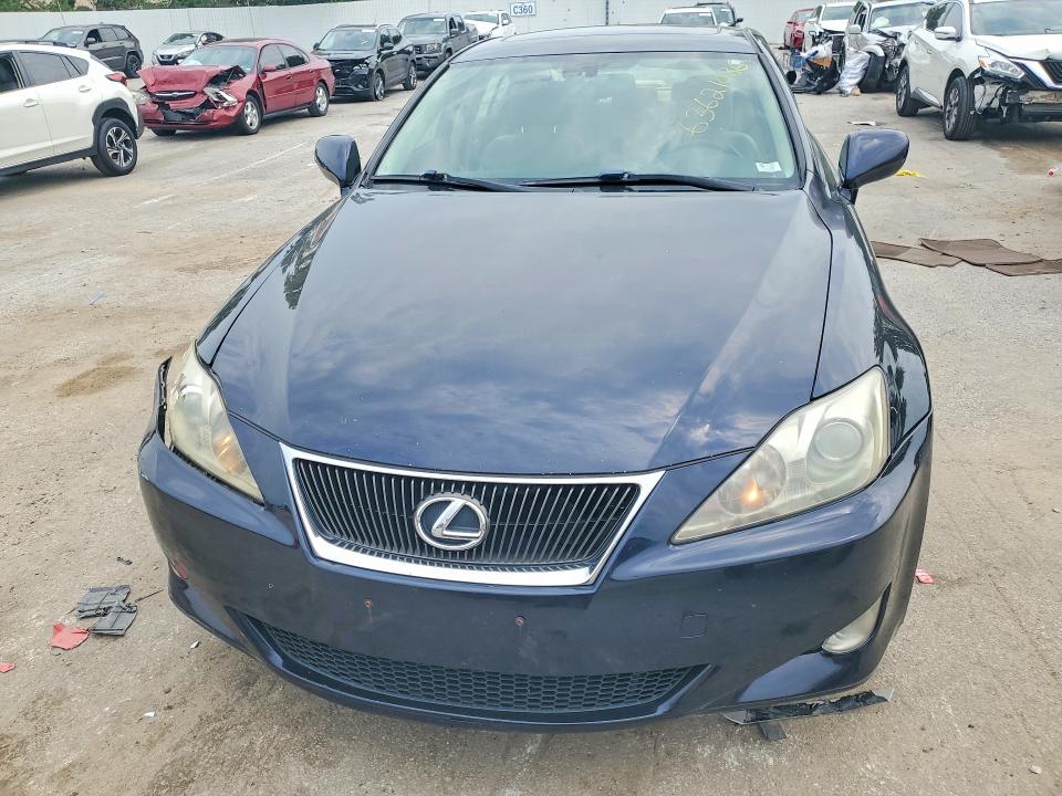 Photo 5 from auction – 2007 LEXUS IS with VIN JTHCK262072015509