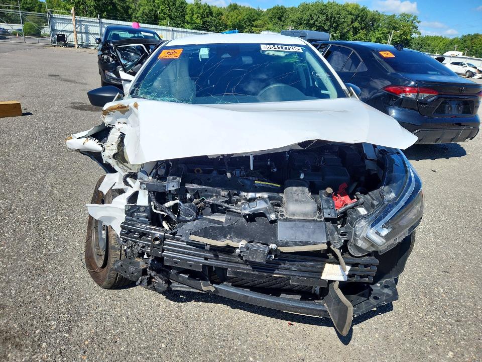 Photo 5 from auction – 2025 NISSAN VERSA with VIN 3N1CN8DV5SL834812