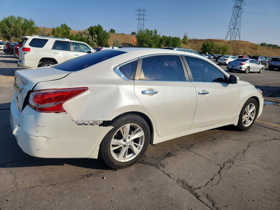 Photo 3 from auction – 2013 NISSAN ALTIMA with VIN 1N4AL3AP5DC253768