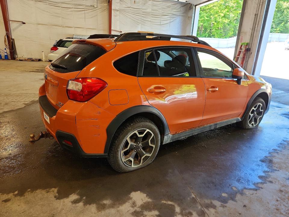 Photo 3 from auction – 2014 SUBARU XV CROSSTREK with VIN JF2GPACC2E8330688
