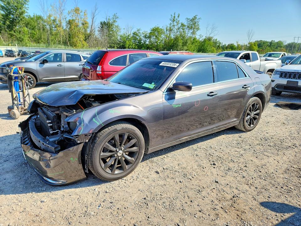 2018 CHRYSLER 300 - Търг №65003206