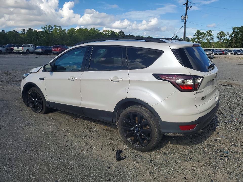 Photo 2 from auction – 2017 FORD ESCAPE with VIN 1FMCU0J9XHUB73149