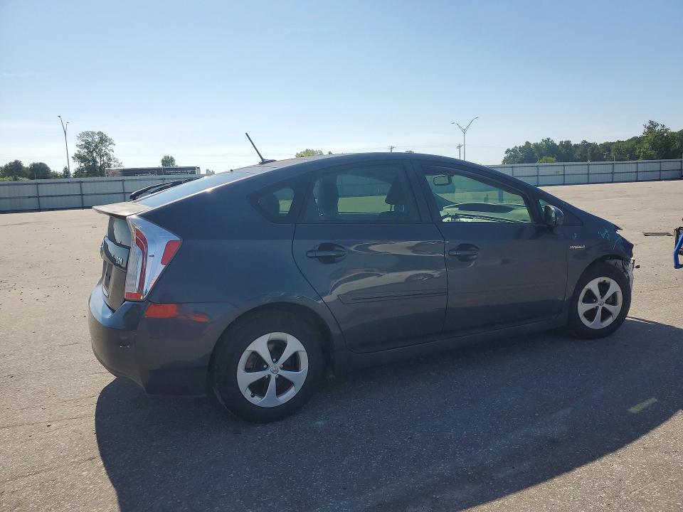 Photo 3 from auction – 2013 TOYOTA PRIUS with VIN JTDKN3DU1D1685991
