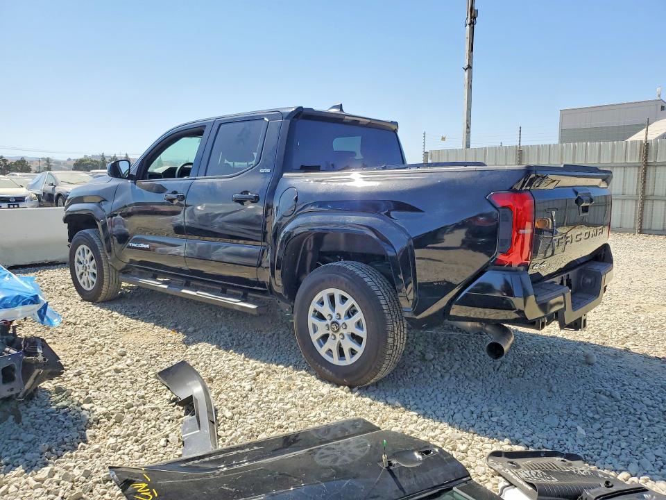 Photo 2 from auction – 2026 TOYOTA TACOMA with VIN 3TMLB5JN9TM220186
