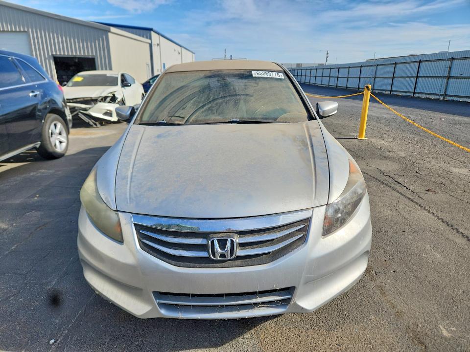 Photo 5 from auction – 2011 HONDA ACCORD with VIN 1HGCP2F3XBA084428