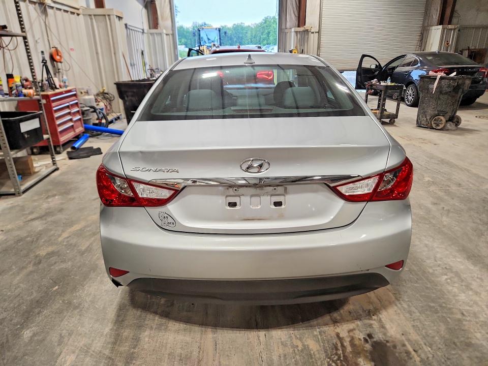 Photo 6 from auction – 2014 HYUNDAI SONATA with VIN 5NPEB4AC3EH903415