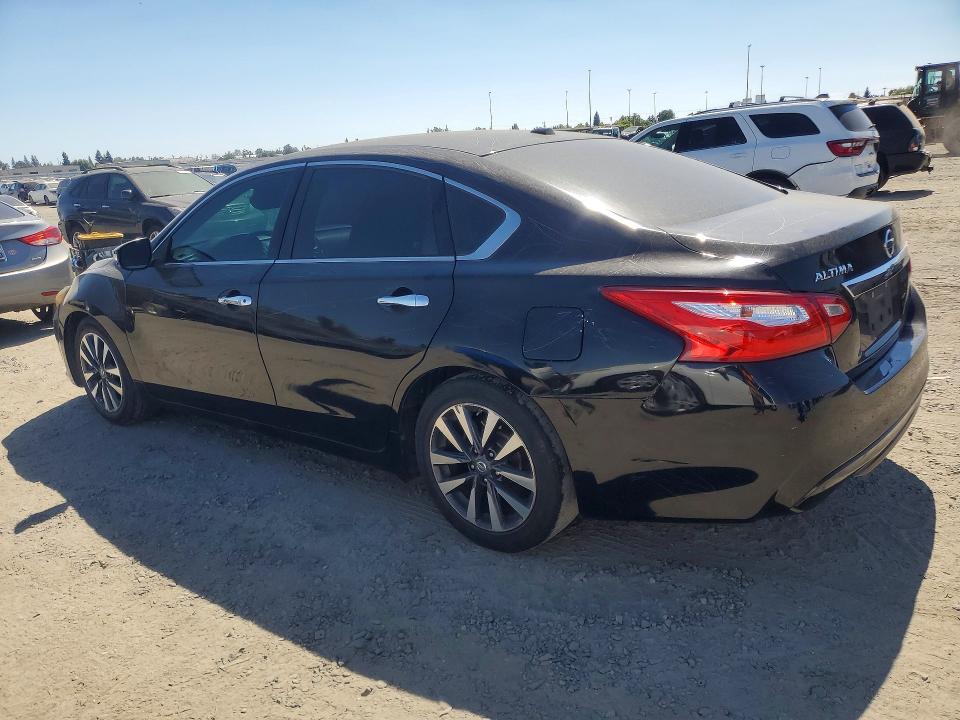 Photo 2 from auction – 2017 NISSAN ALTIMA with VIN 1N4AL3AP4HC244453