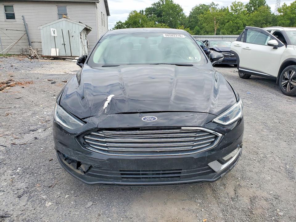 Photo 5 from auction – 2017 FORD FUSION with VIN 3FA6P0HD1HR310995