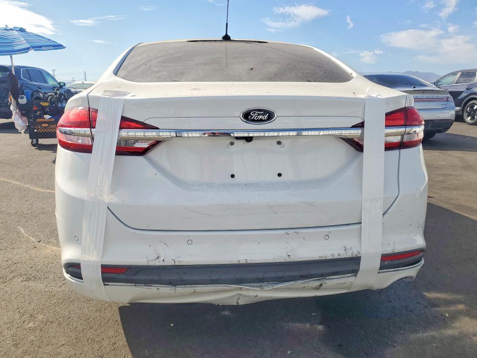 Zdjęcie 6 z aukcji – 2017 FORD FUSION z VIN 3FA6P0LU9HR344500