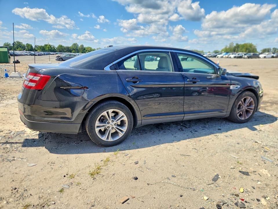 Photo 3 from auction – 2015 FORD TAURUS with VIN 1FAHP2E87FG162450