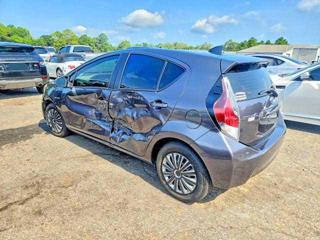 Photo 2 from auction – 2016 TOYOTA PRIUS C with VIN JTDKDTB34G1138229