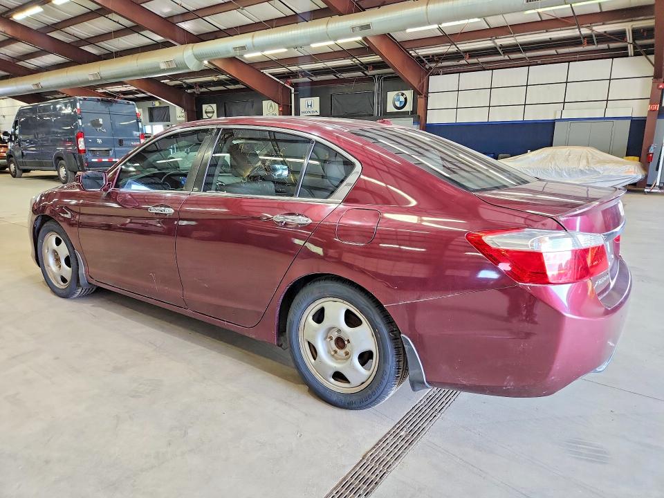 Photo 2 from auction – 2013 HONDA ACCORD with VIN 1HGCR2F8XDA137721