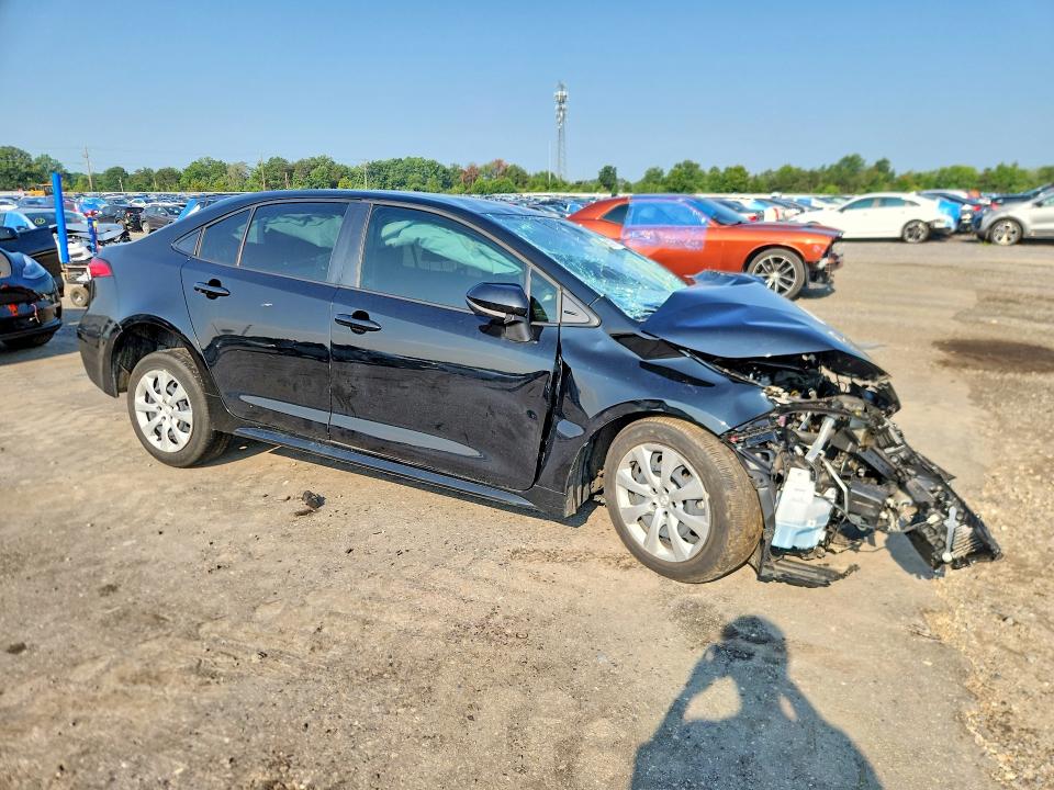 Снимка 4 от търг – 2025 TOYOTA COROLLA HYBRID с VIN JTDBCMFE2SJ039549