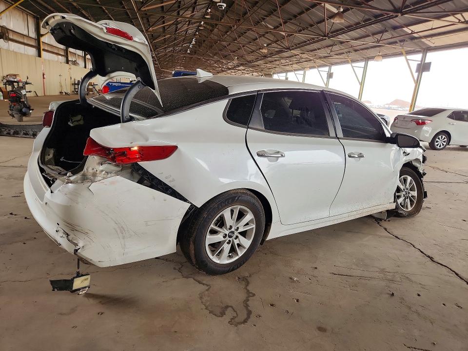 Photo 3 from auction – 2018 KIA OPTIMA with VIN KNAGT4L37J5205402