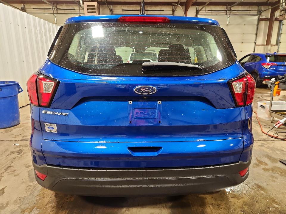 Photo 6 from auction – 2019 FORD ESCAPE with VIN 1FMCU0F78KUC19107