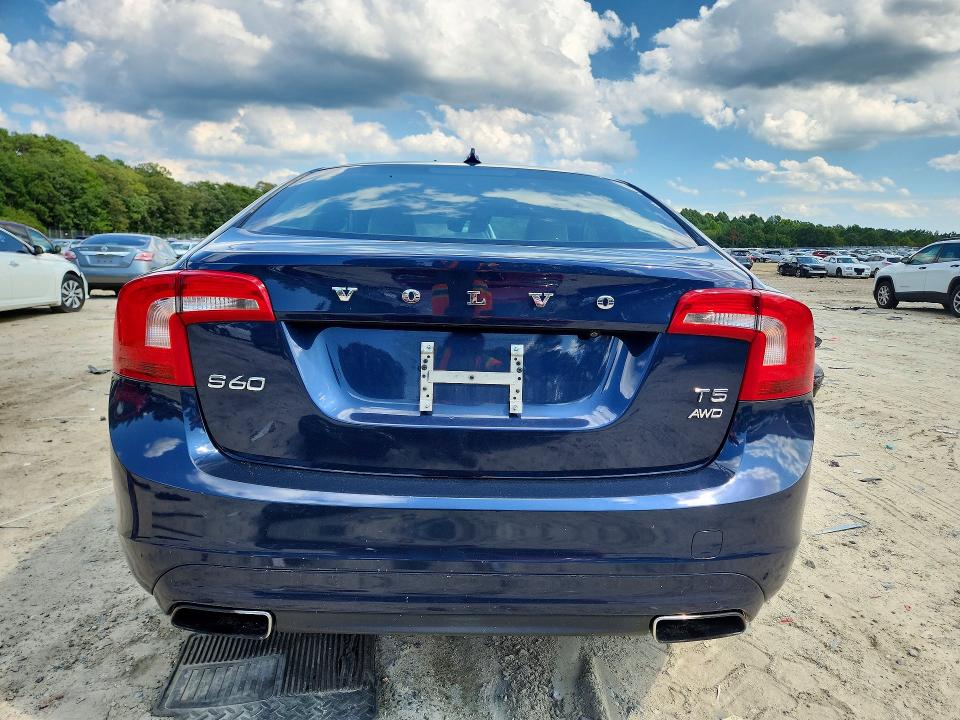 Photo 6 from auction – 2015 VOLVO S60 with VIN YV1612TK9F2362643