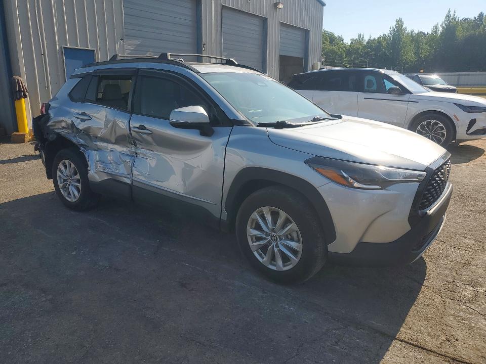 Photo 4 from auction – 2023 TOYOTA COROLLA CROSS with VIN 7MUBAABG9PV054058